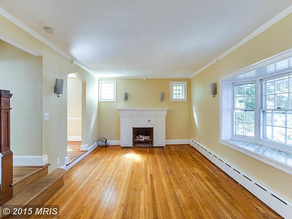 5th image of 1413 N Wakefield St