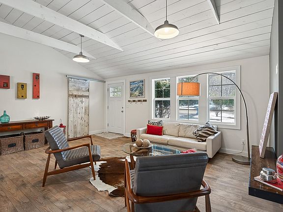 3rd image of 5330 Manitou Rd