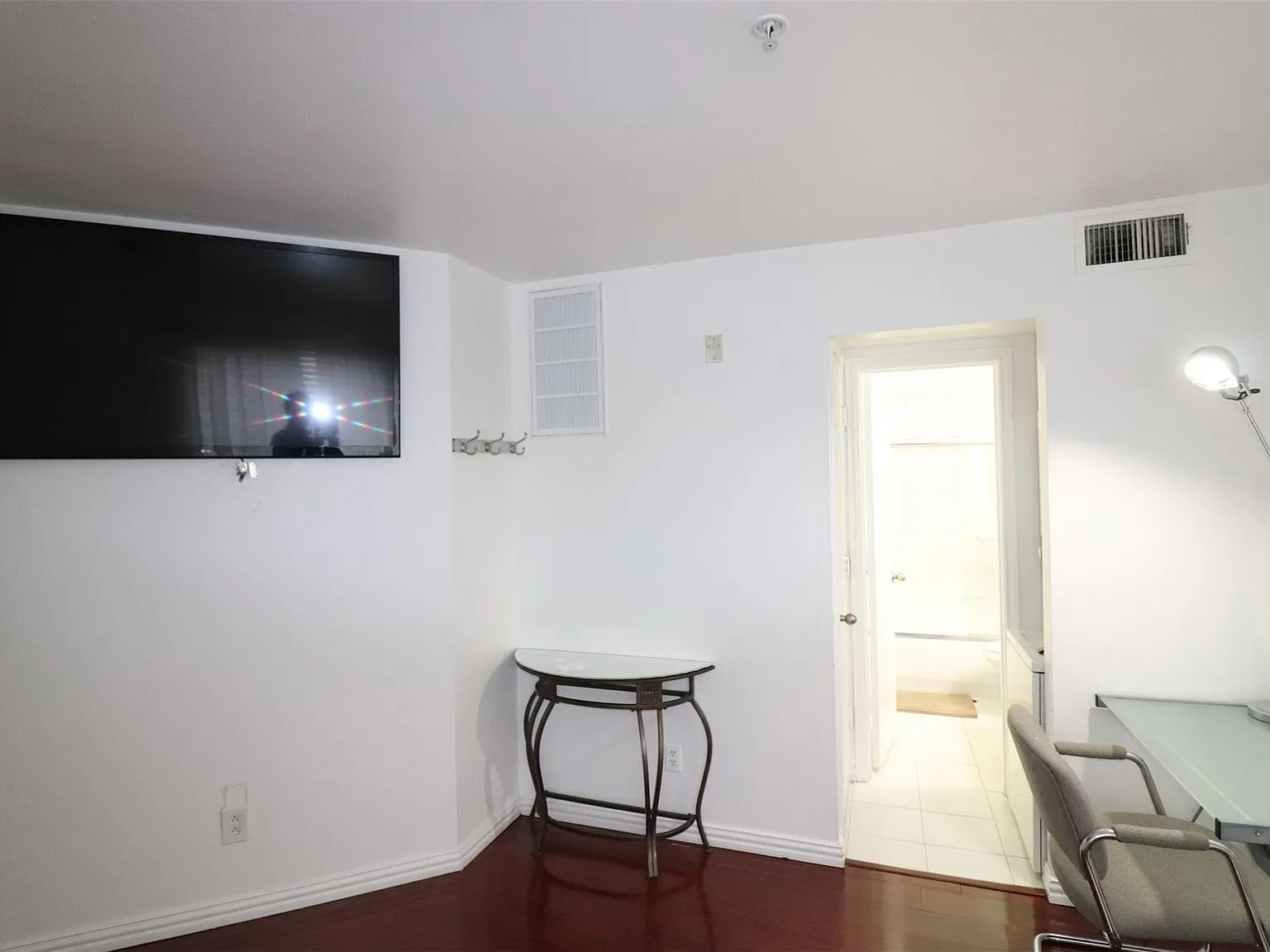 1 bed, 551 sqft, $1,010 — Photo 4