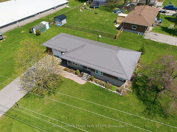 4th image of 958 Eldon Rd