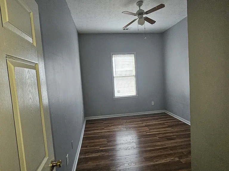 1333 Oak St SW — Photo 11