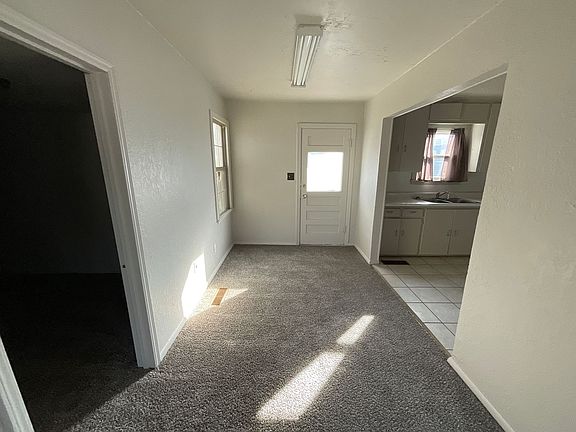 3rd image of 2304 Doris Ave