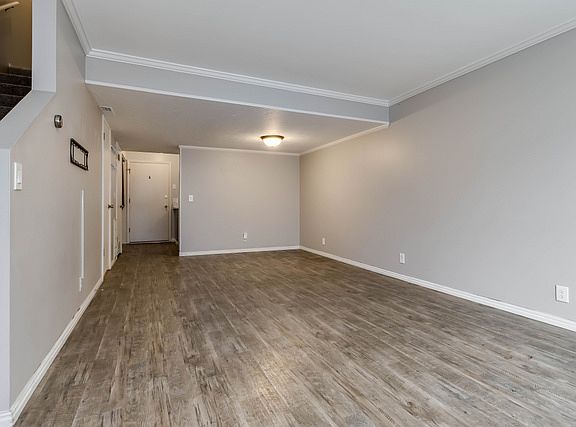 4th image of 2119 Georgetown Sq