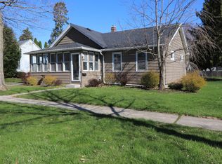 1125 Wheeler St, Lake Geneva, WI 53147