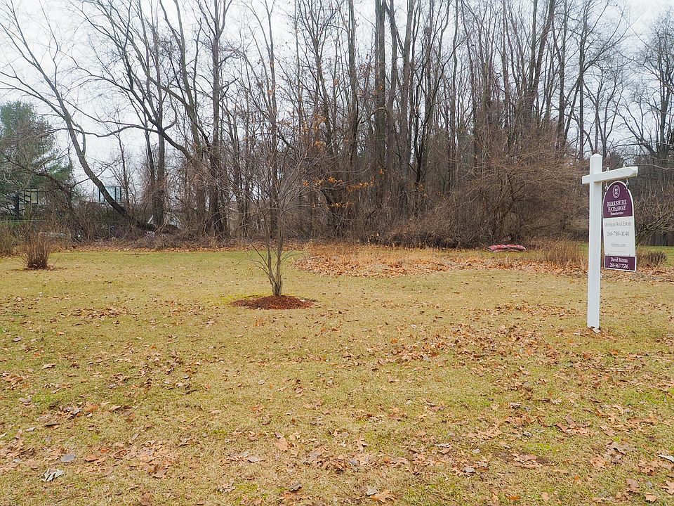 1st image of 912 Luther Dr