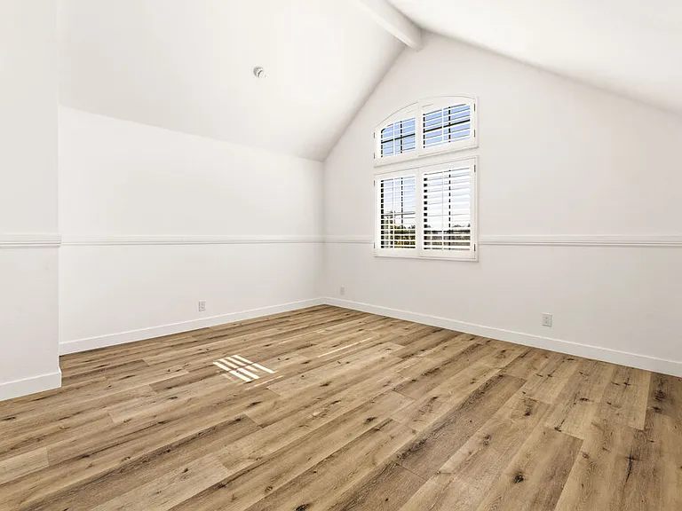 28035 Sheffield — Photo 14