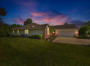 2243 Old Falls Dr, Ann Arbor, MI 48103