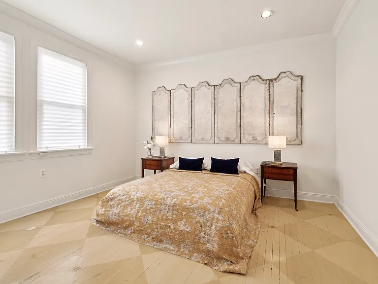 5373 Canal Blvd — Photo 15