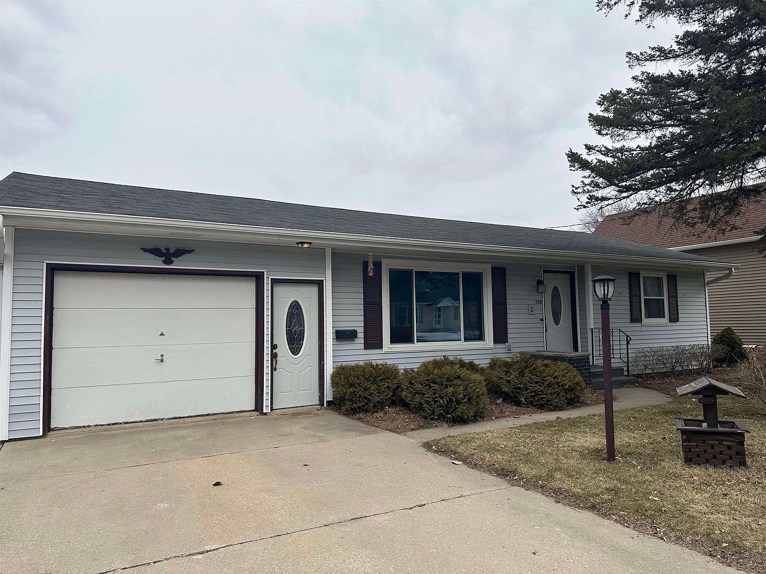 320 Union St, Manawa, WI 54949 Zillow