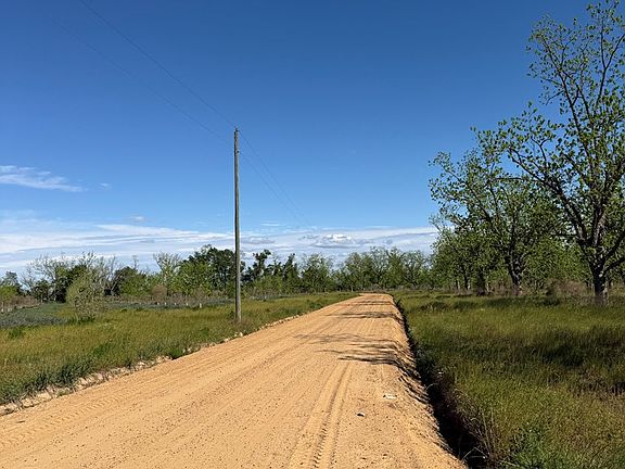 4th image of 8 Ganas Rd