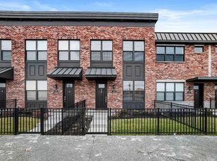 340 Indiana Ave, Crown Pt, IN 46307