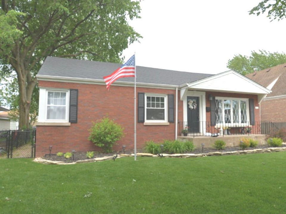 1st image of 10205 S Trumbull Ave