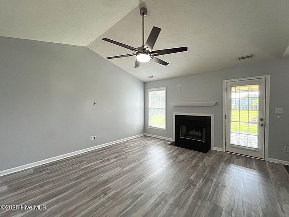 4th image of 108 Chapel Hill Dr