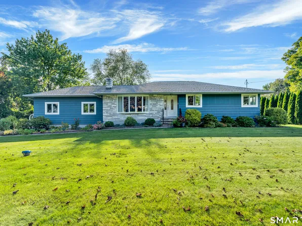 142 Lexington Drive, Watertown, CT 06795