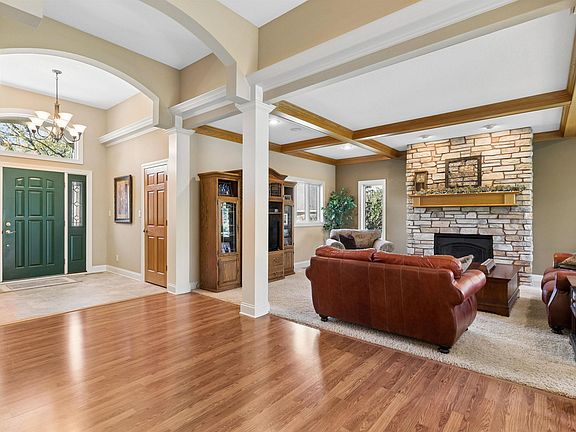 4th image of 1005 Ashbury Cir