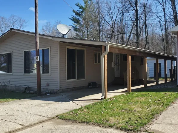 14408 Hicks Lake Dr, Evart, MI 49631