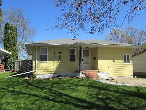 1st image of 917 7th Ave N