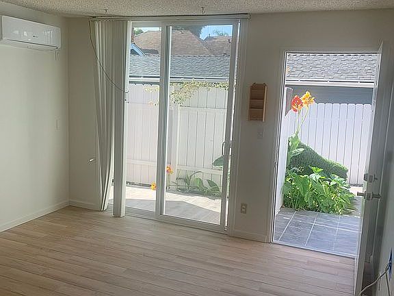 4th image of 4362 Louisiana St APT 9
