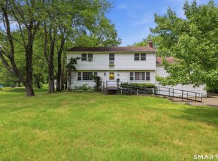 39 Maple Avenue, Bloomfield, CT 06002