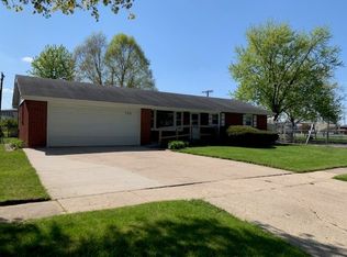 7718 Deerfield Rd, Loves Park, IL 61111