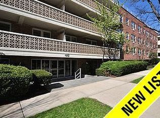 45 Hill Park Ave APT 1P, Great Neck, NY 11021