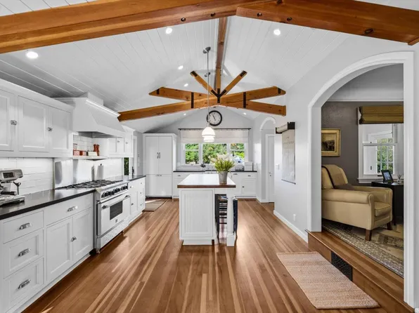 4011 E 3rd Avenue, Napa, CA 94558