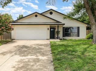 1700 Delaford Cir, Carrollton, TX 75007
