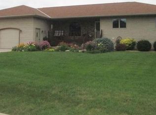 210 Northwood Dr, Cottonwood, MN 56229