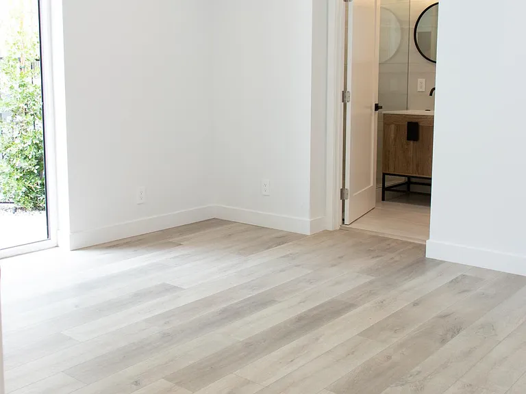 4841 Klump Ave — Photo 14