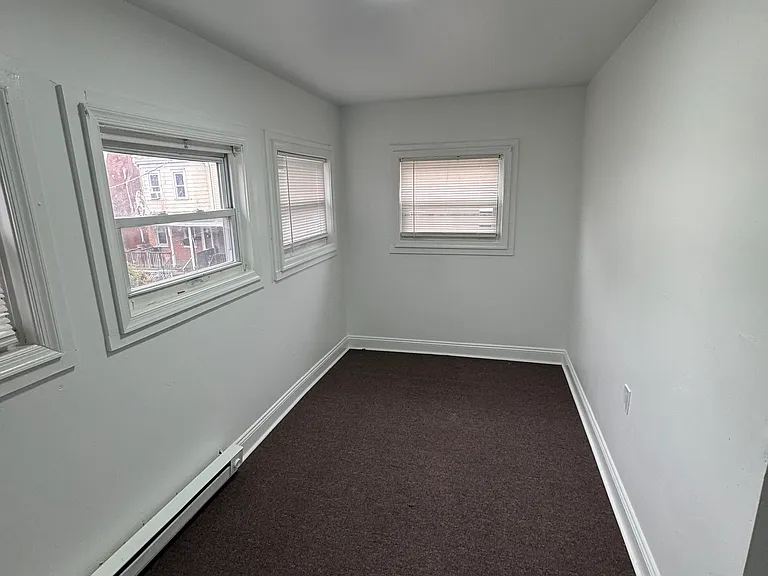 1406 W 2nd St — Photo 8