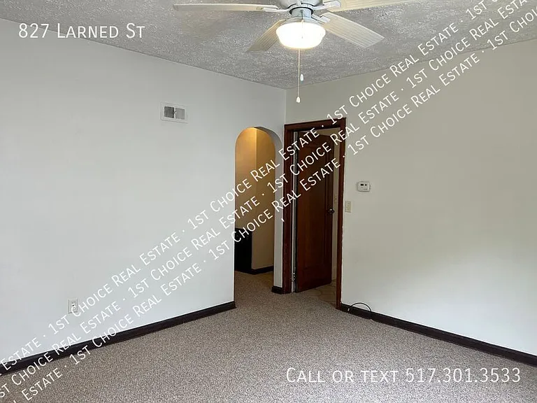 827 Larned St — Photo 5