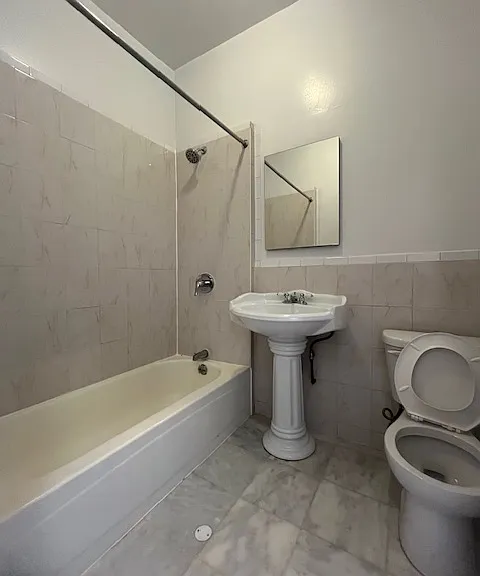 142 W 72nd St #5D — Photo 4