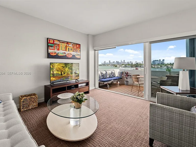 3 Island Ave #4I — Photo 3