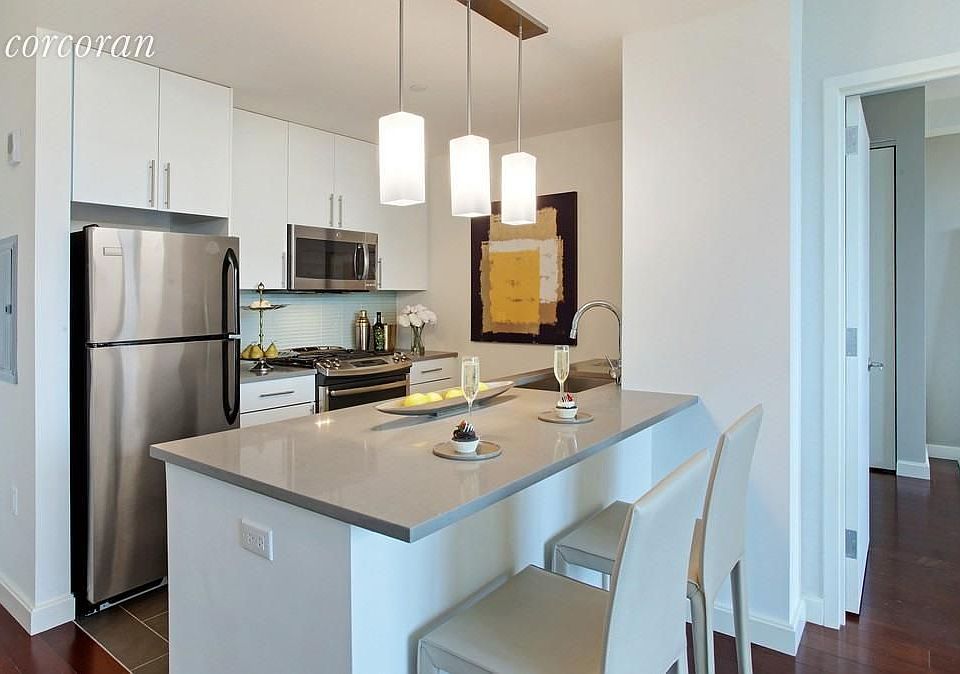 1st image of 81 Fleet Pl APT 3E