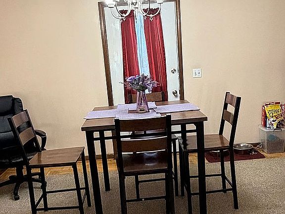 3rd image of 111 Woodbridge Rd