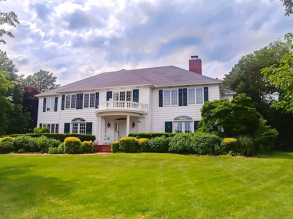 1st image of 88 Turnberry Dr