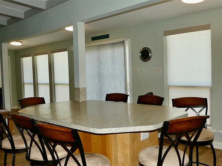 58 Lakeside Dr — Photo 11