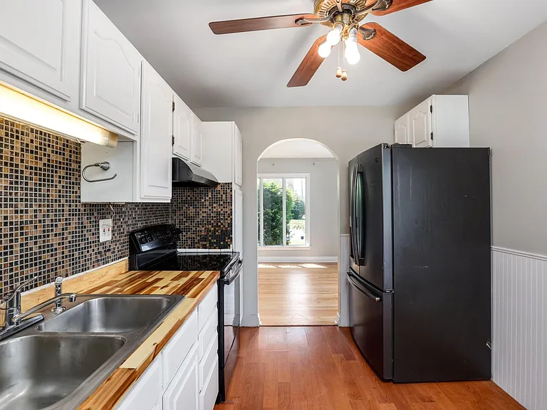 7003 Continental Ave — Photo 22