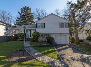 1419 Peninsula Blvd, Hewlett, NY 11557
