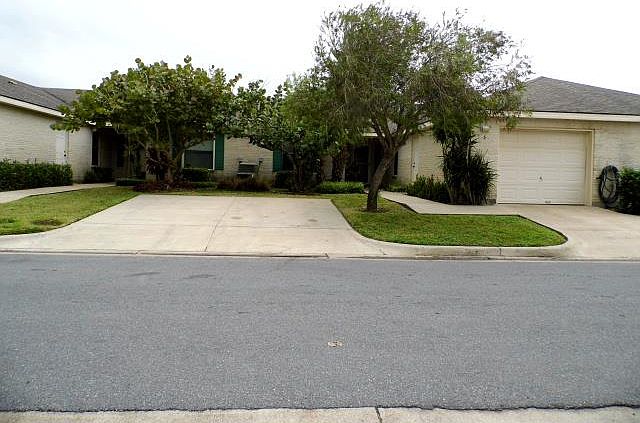 1st image of 5 Pinehurst Dr