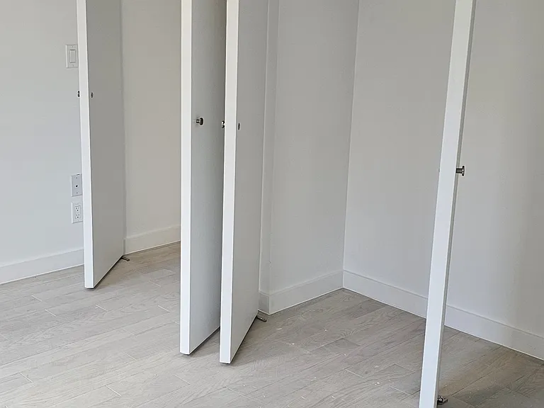 107 Mott St #4F — Photo 7