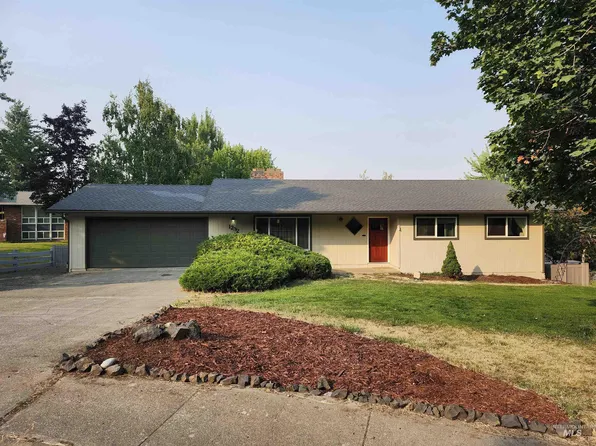 1232 Ponderosa Dr, Moscow, ID 83843