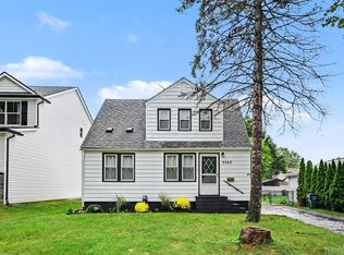 9268 Marlowe Ave, Plymouth, MI 48170