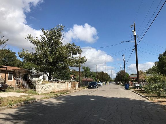 5th image of 2134 Dahlgreen Ave