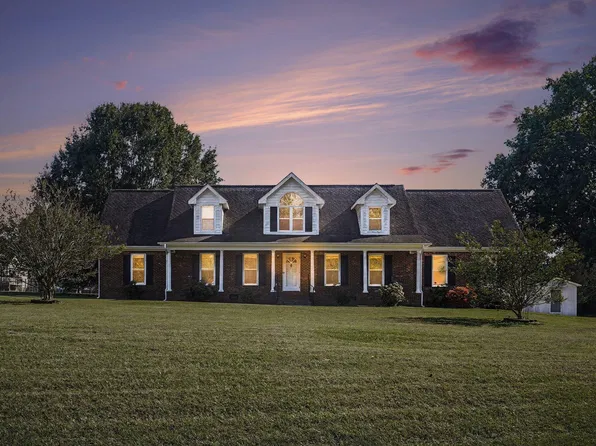 205 Harvest Ct, Clayton, NC 27520