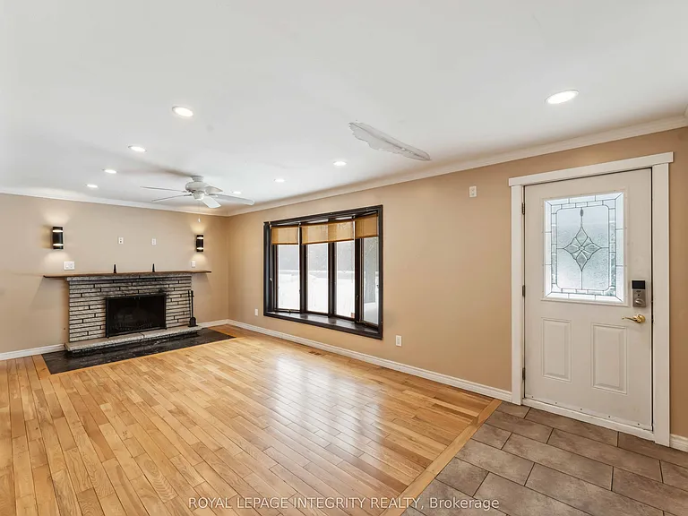 4670 Fallowfield Rd — Photo 6