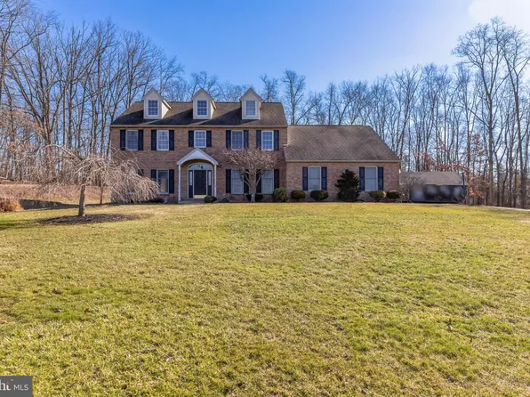 2428 Gramm Rd, Pennsburg, PA 18073