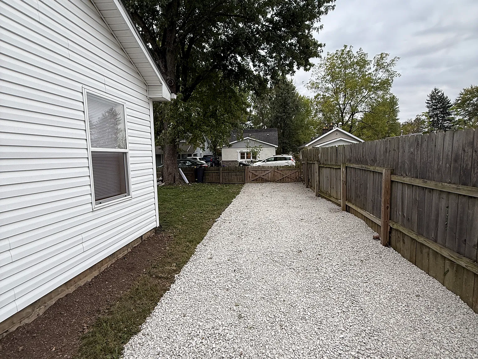 2 bed, 600 sqft, $1,300 — Photo 3