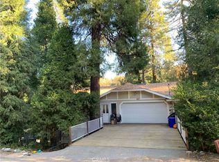 497 Valley Rd, Crestline, CA 92325