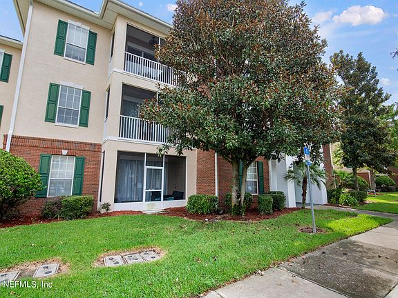 2nd image of 785 OAKLEAF PLANTATION Parkway #1013